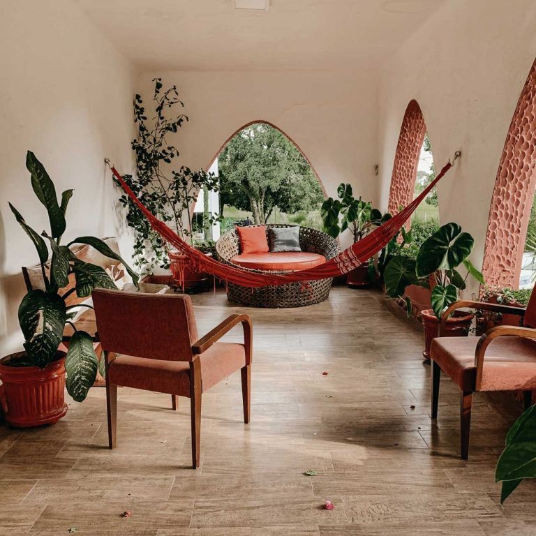 Bekijk hier hoe je een landelijk interieur creëert met onze 10 tips.